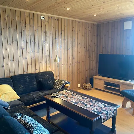 Lodge As *