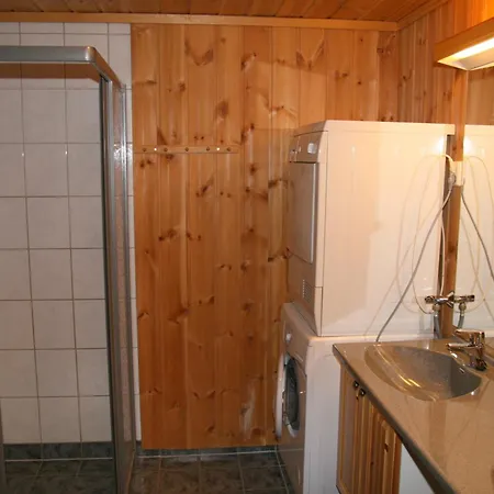 Lodge As *